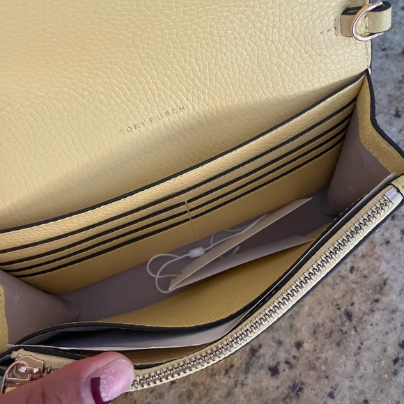 New Tory Burch 🎉 set - Picture 5 of 8